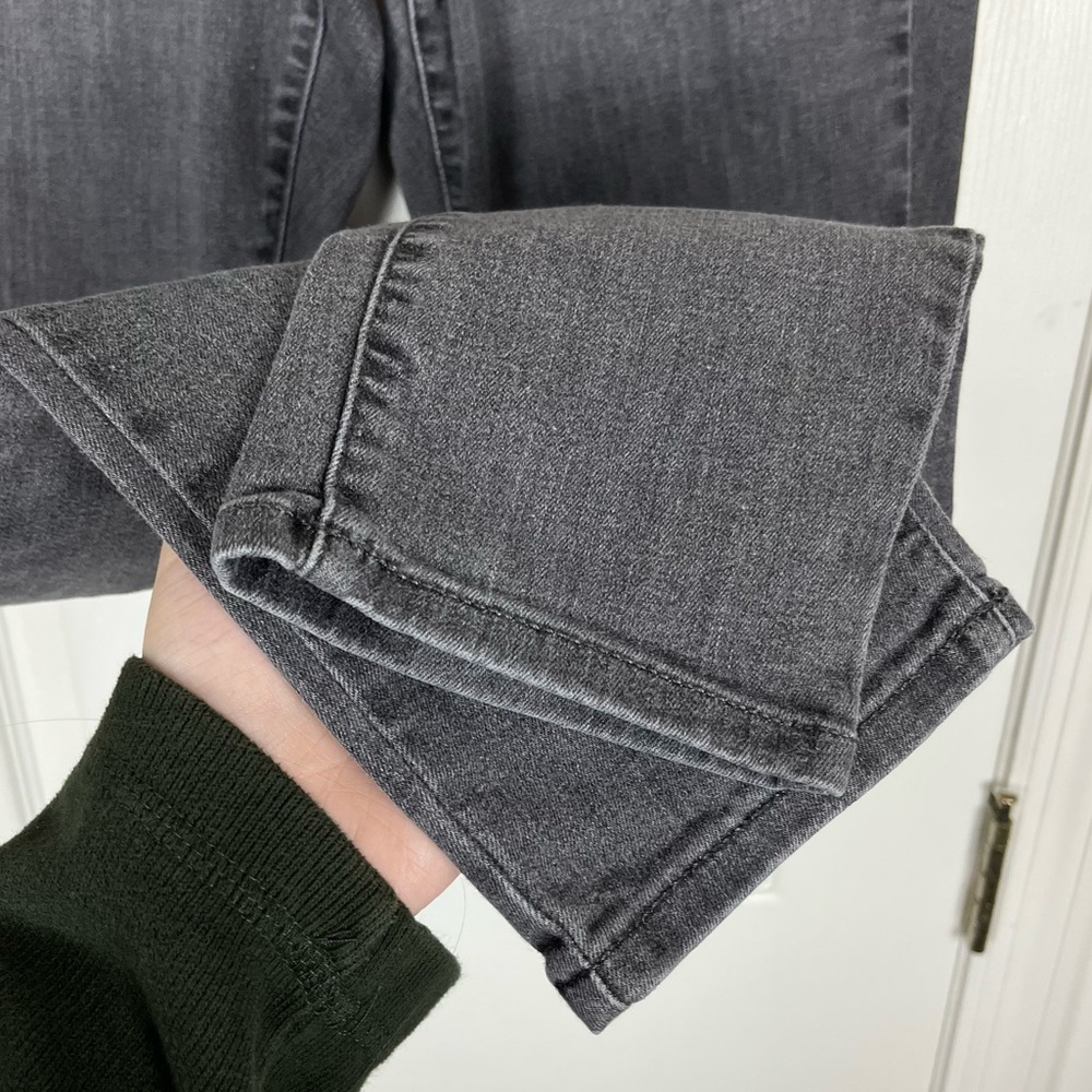 Universal Thread Washed Gray Denim High Rise Skinny Jeans - Picture 3 of 7